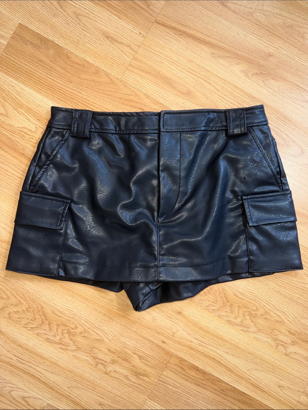 Zara Black Faux Leather Cargo Skort Shorts High Rise Medium